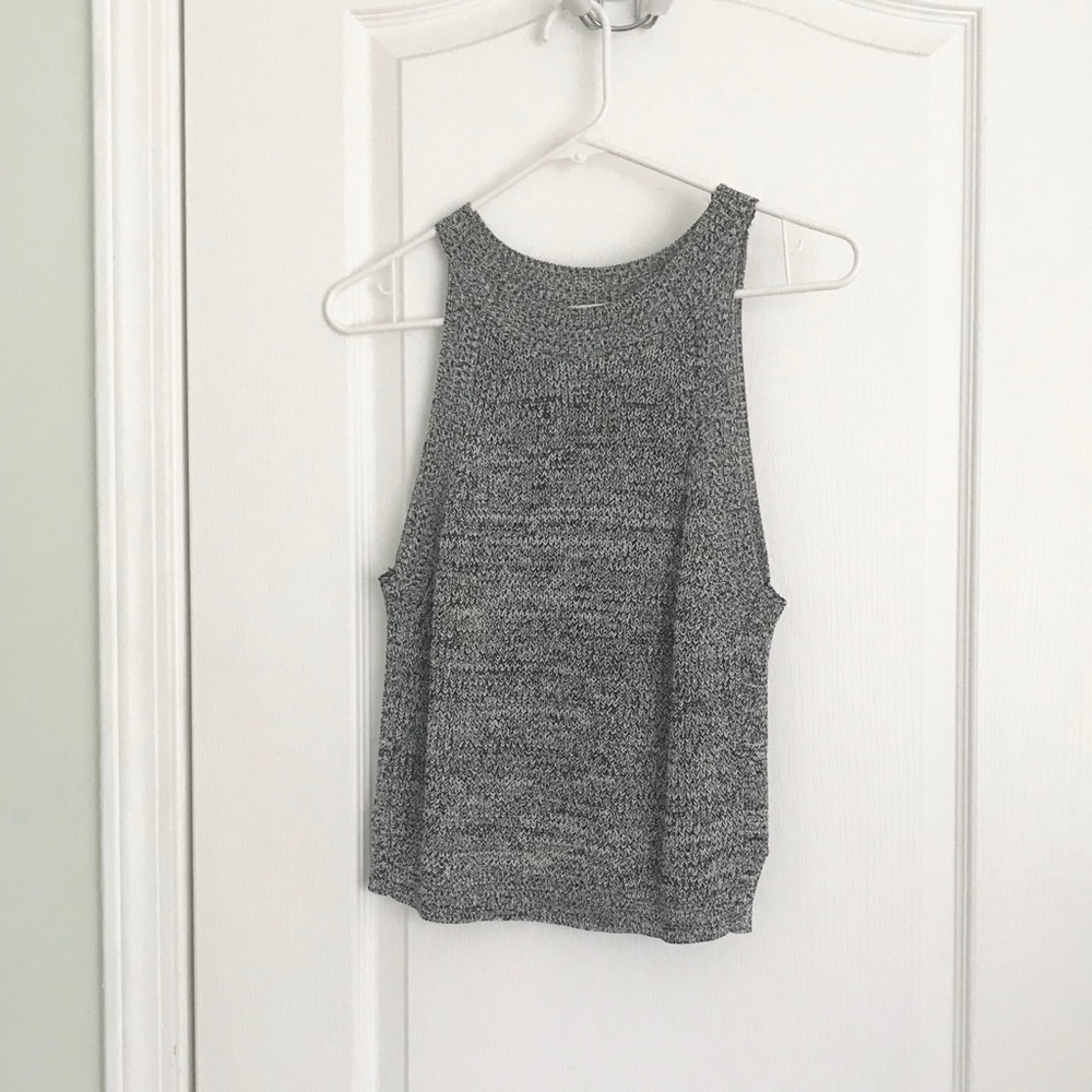 Gray knit top